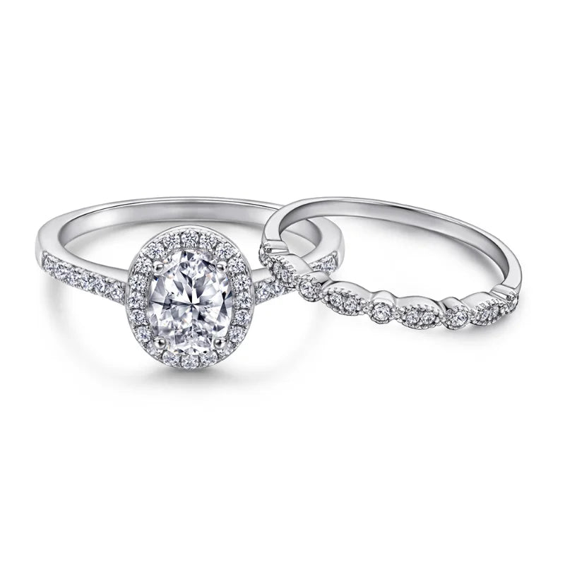 Oval 1.5 Carat Moissanite Engagement Ring Sets